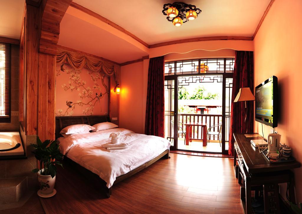Yangshuo River View Hotel Room photo